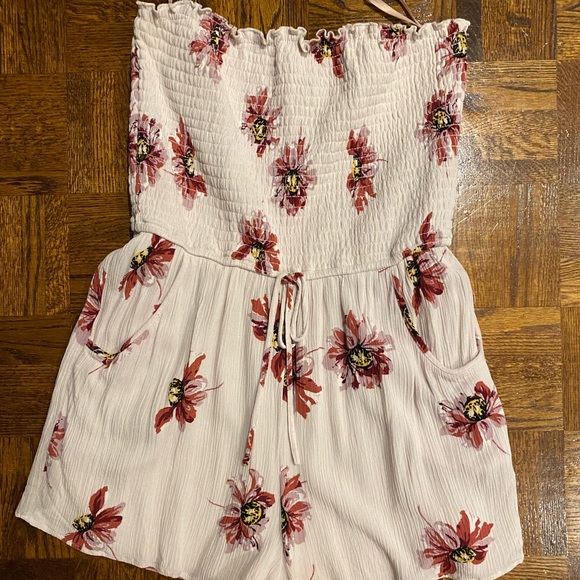 Floral summer romper - Picture 1 of 3